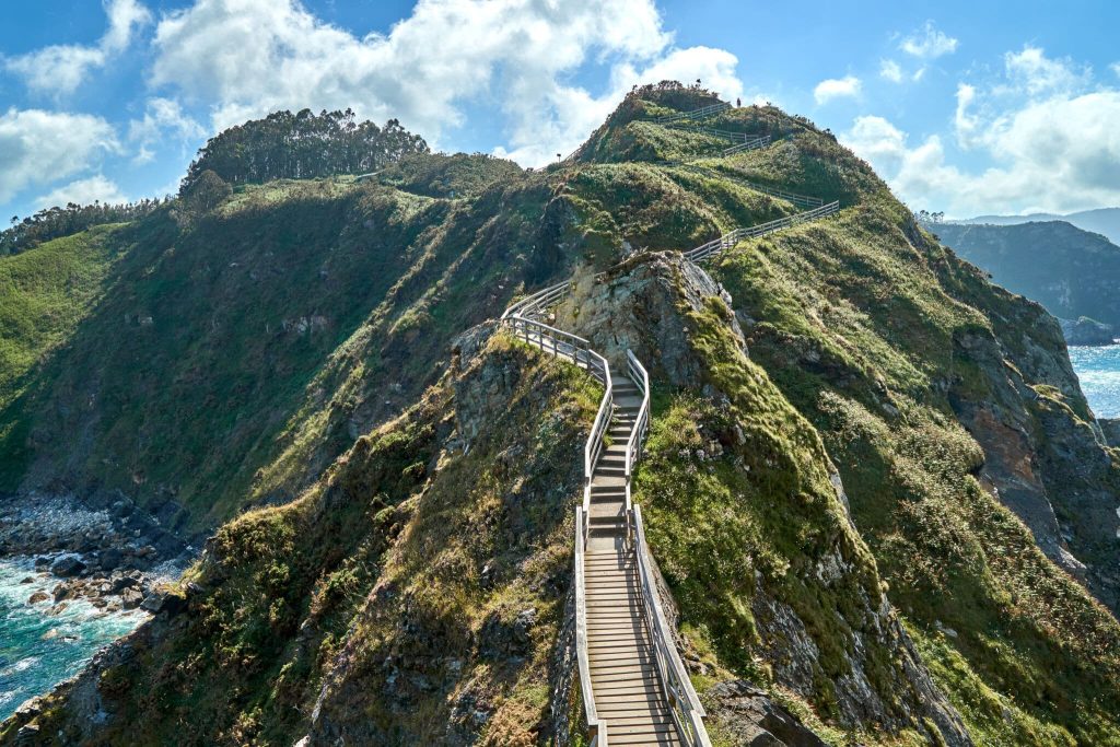 Escaleras-que-llevan-al-cielo-cada-peldano-te-acerca-a.jpeg