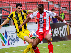 Estudiantes-de-Merida-se-quedo-con-el-Clasico-Andino.png