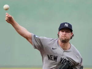 Gerrit-Cole-brillo-con-10-ponches-en-blanqueada-de-Yankees.jpg