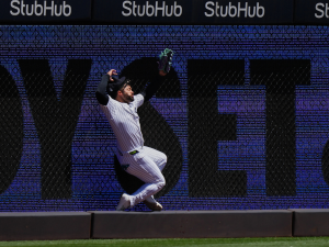 Jasson-Dominguez-abandono-el-juego-de-los-Yankees.png