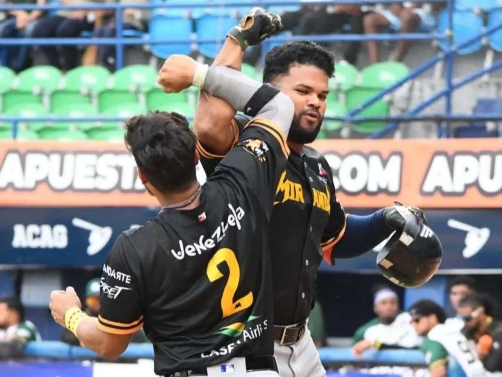 Lideres-triunfo-en-duelo-de-bateo-ante-Samanes.jpg