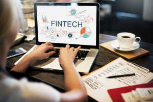 Ligia-Carolina-Gorrino-Castellar-y-el-auge-de-Fintech.png