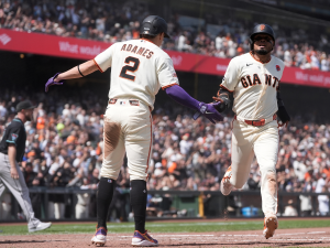 Luis-Arraez-destaca-en-la-ofensiva-y-sigue-elevando-su.png