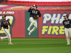 Martinez-logra-hit-clave-y-gran-jugada-defensiva-en-triunfo.png