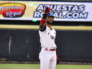 Robert-Perez-Jr-si-produce-en-Liga-Mayor.png