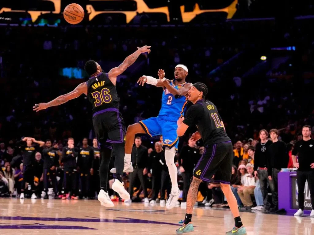 Thunder-acabo-con-los-suenos-de-Lakers.jpg