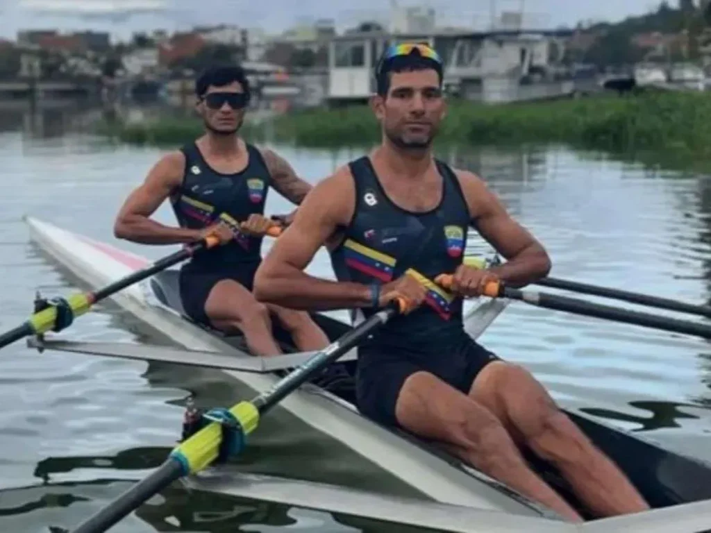 Venezuela-lista-para-el-remo-en-Sevilla.jpg