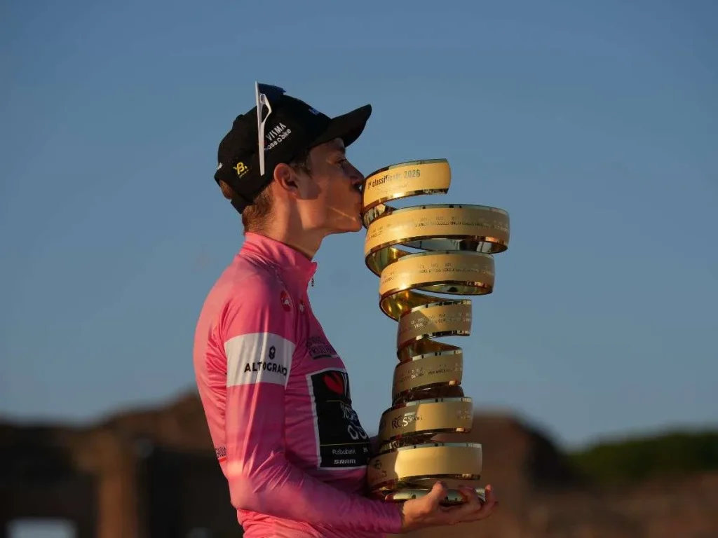 Vingegaard-es-el-ganador-del-Giro-de-Italia.jpg