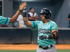 Wilfredo-Tovar-sobresale-con-el-bate-en-la-Liga-Mayor.png
