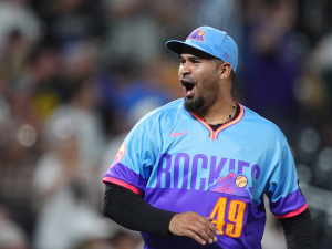 Antonio-Senzatela-consolida-importante-registro-con-los-Rockies.png