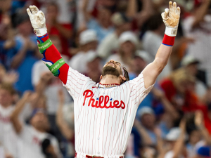 Bryce-Harper-logra-el-primer-ciclo-de-su-carrera-en.png