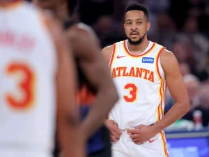 CJ-Mccollum-acuerda-extension-con-los-Hawks.jpg