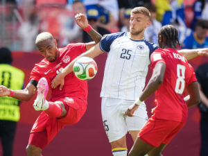 Canada-y-Bosnia-igualaron-en-el-debut.png