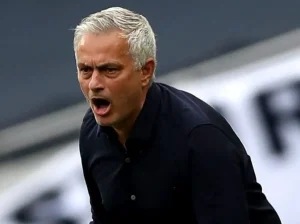El-Real-Madrid-oficializo-la-llegada-de-Jose-Mourinho.jpg