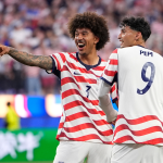 Estados Unidos golea a Paraguay en su debut mundialista