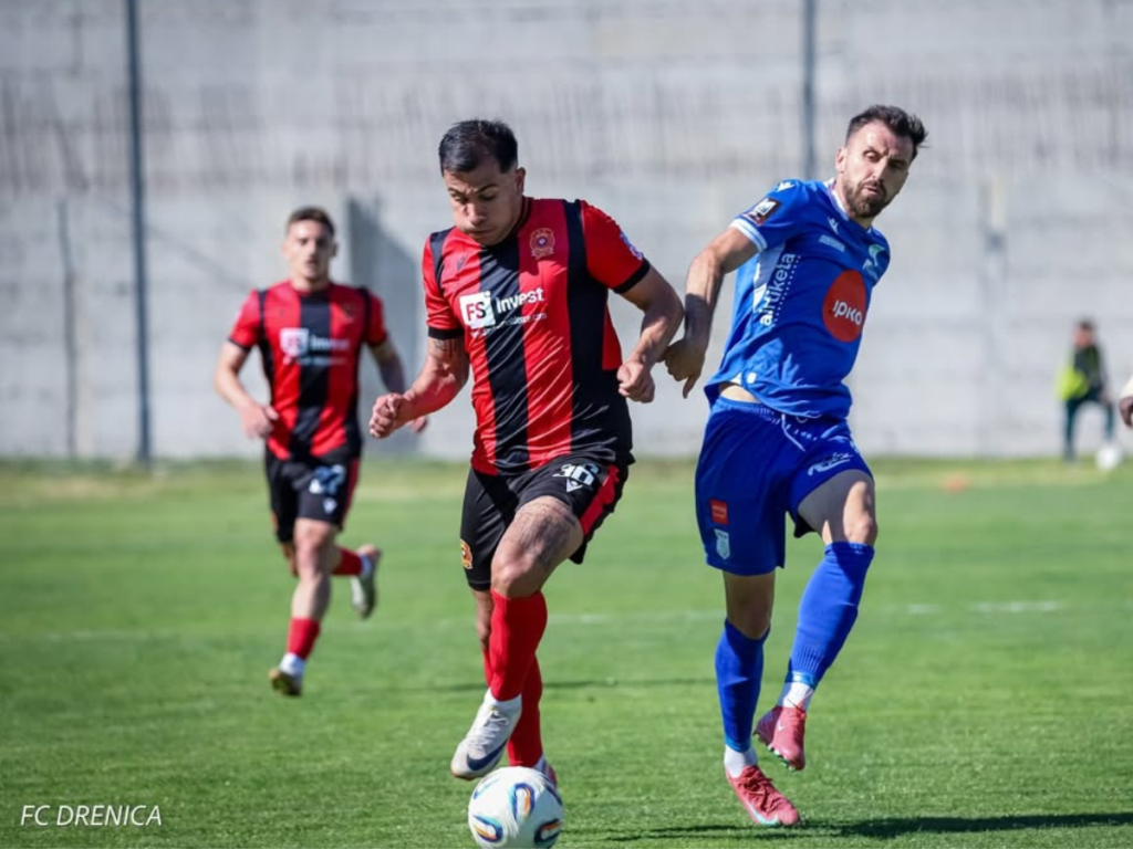 Estudiantes-de-Merida-ficho-a-Ronaldo-Chacon.png