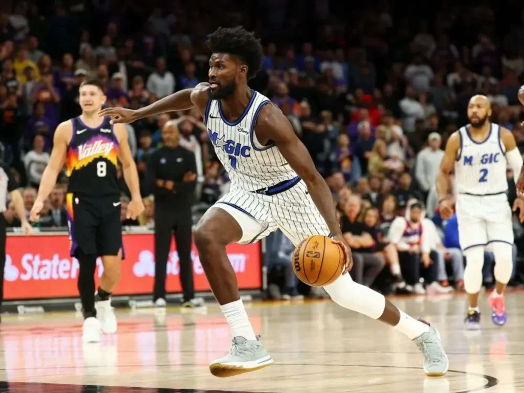 Jonathan-Isaac-fue-despedido-del-Magic-de-Orlando.jpg