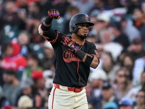 Luis-Arraez-llego-a-100-hits-una-vez-mas-en.jpg