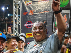 Mamaosa-es-el-entrenador-mas-ganador-del-baloncesto-criollo.png