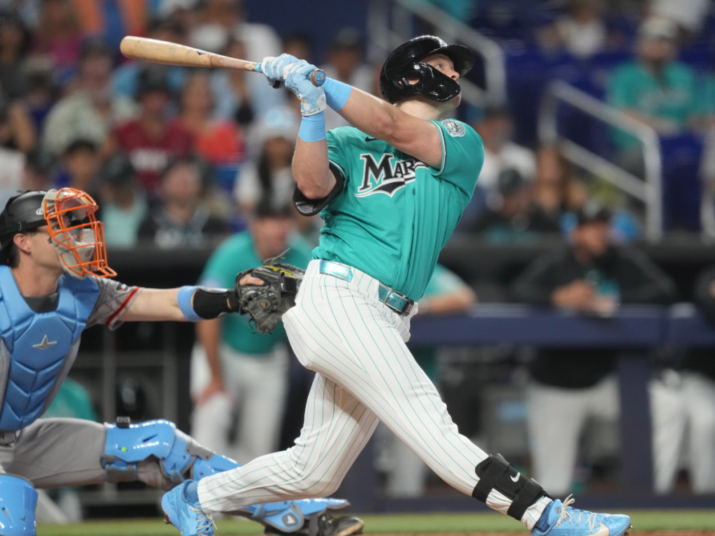 Marlins-mantienen-su-gran-momento-de-junio-al-barrer-a.png