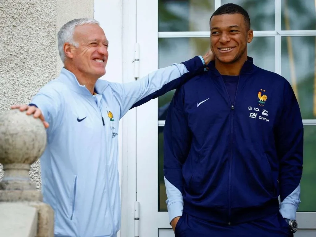 Mbappe-fue-tajante-sobre-el-futuro-de-Deschamps.jpg