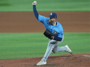 Rasmussen-permite-1-hit-en-7-entradas-en-blanqueo-de.png