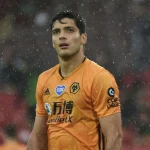Raúl Jiménez asegura su futuro y volverá con el Wolverhampton