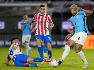 Ronald-Araujo-regreso-a-Uruguay-tras-tratamiento-medico.jpg