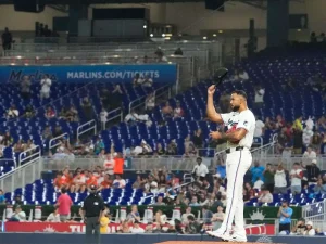 Sandy-Alcantara-hizo-historia-con-los-Marlins.jpg