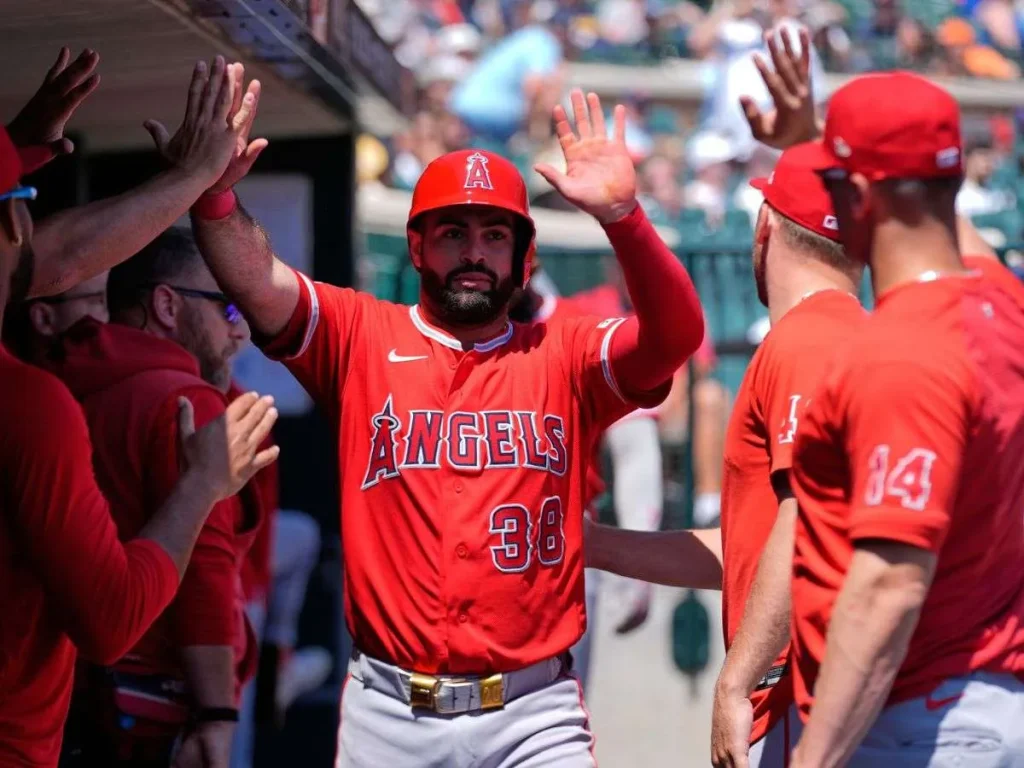Sebastian-Rivero-fue-la-bujia-de-Angelinos-ante-Dodgers.jpg