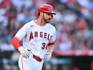 Trey-Mancini-regresa-a-la-MLB-tras-pausa-desde-2023.jpg