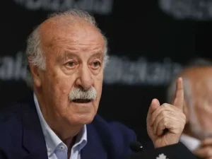 Vicente-del-Bosque-se-une-a-la-candidatura-de-Riquelme.jpg