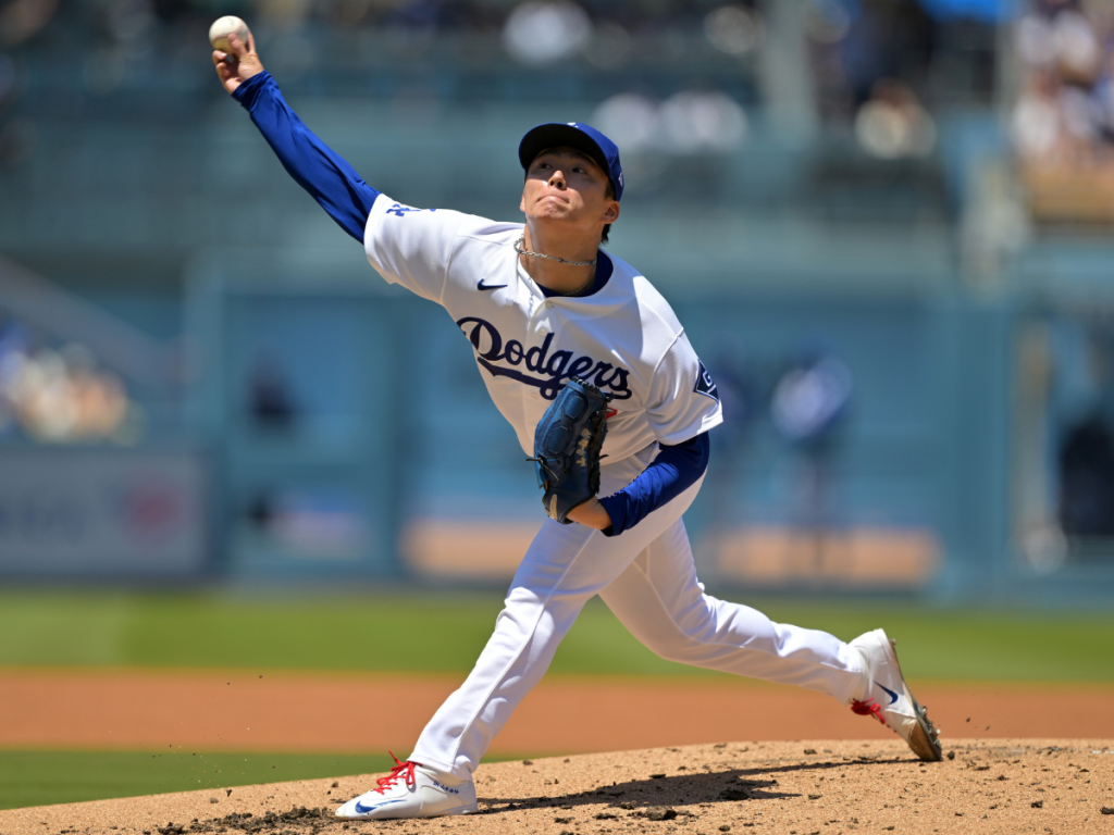 Yamamoto-poncho-a-10-para-guiar-a-los-Dodgers.png