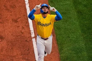 Abreu-dispara-2-jonrones-para-extender-la-racha-de-Medias.jpg