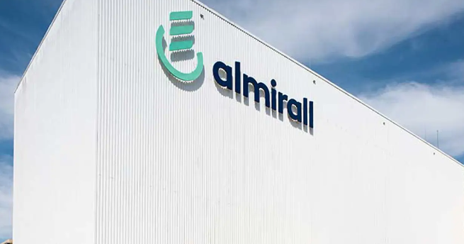 Almirall-impulsa-su-crecimiento-con-un-aumento-del-75-en.png