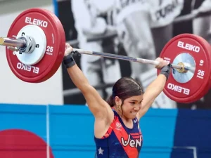 Arianye-Echandia-sumo-dos-bronce-en-Cali.jpg