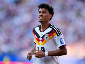 Bayern-Munich-ficha-a-Nathaniel-Brown-hasta-2031.png