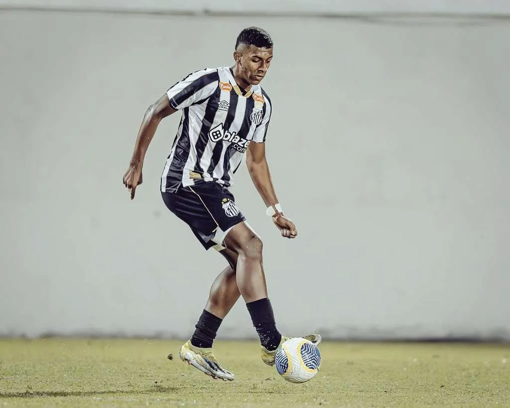 Caracas-FC-ficho-a-delantero-colombiano.jpg