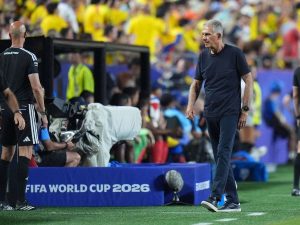 Carlos-Queiroz-se-despide-de-la-seleccion-de-Ghana.jpg