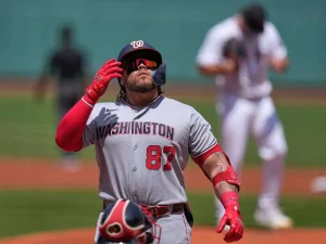 Chaparro-aporto-en-la-paliza-de-los-Nacionales-en-Boston.jpg