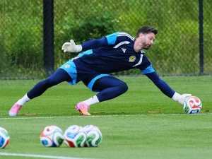 Craig-Gordon-se-retira-como-el-jugador-mas-viejo-en.jpg