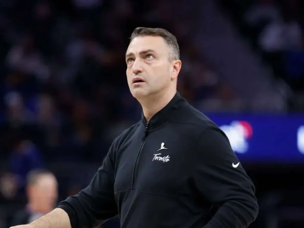Darko-Rajakovic-amplia-su-estadia-con-Raptors.jpg