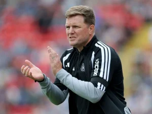 Eddie-Howe-dejara-el-Newcastle-United.jpg