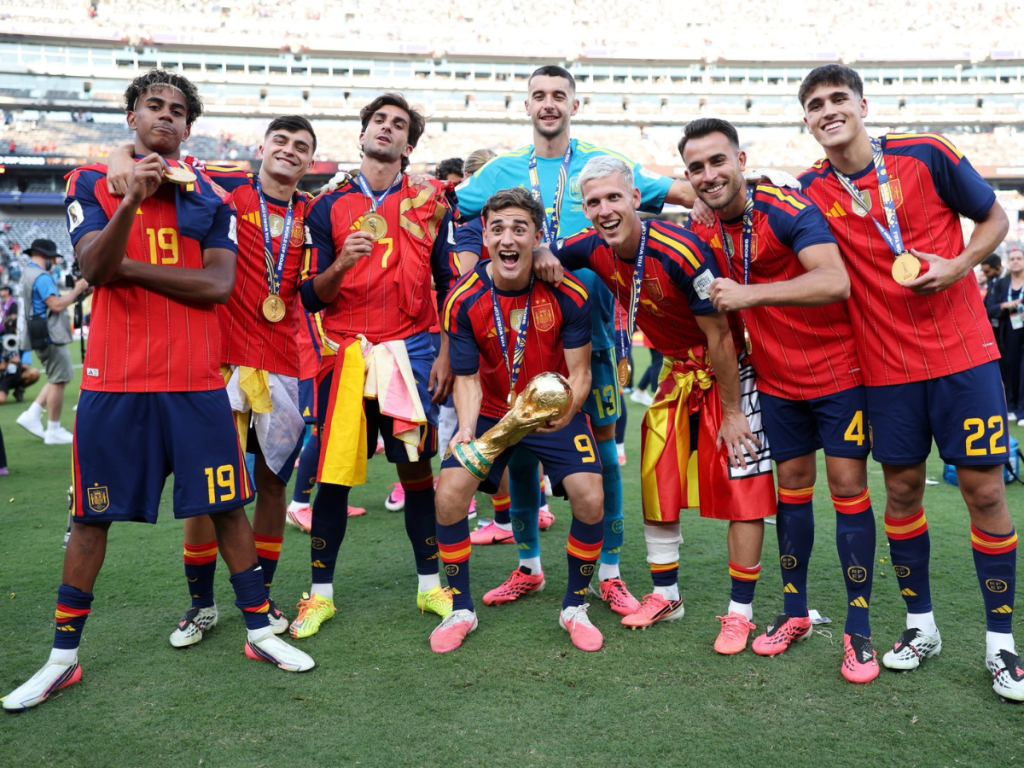 El-Barcelona-es-el-equipo-con-mas-campeones-del-mundo.png