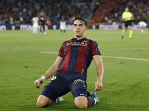 El-Real-Madrid-se-refuerza-con-el-espanol-Carlos-Espi.jpg