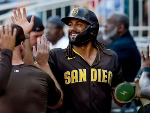 Fernando-Tatis-Jr-pego-el-jonron-mas-largo-de-la.jpg