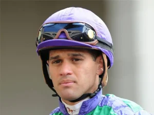Javier-Jose-Castellano-listo-para-salir-a-la-pista.jpg