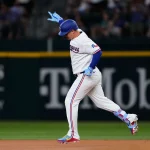 Joc Pederson brilló para impulsar a los Rangers