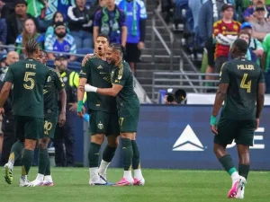 Kevin-Kelsy-marco-doblete-en-el-regreso-de-la-MLS.jpg