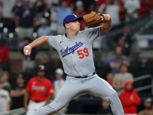 Los-Dodgers-recuperan-a-Evan-Phillips-tras-cirugia-Tommy-John.jpg